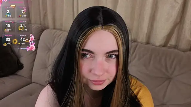 Snapshot of EvaBlimey chatting on December 2025 09:48:01 AM EvaBlimey online show from December 2025 09:48:01 AM