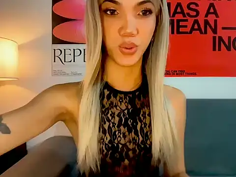 CassieSommereux online show from February 2026 07:49:02 PM