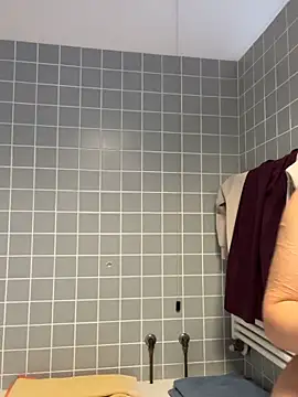 YumiLux online show from April 2026 07:47:01 AM