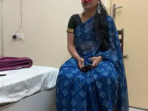 hot spicey online show from April 2026 11:35:01 AM