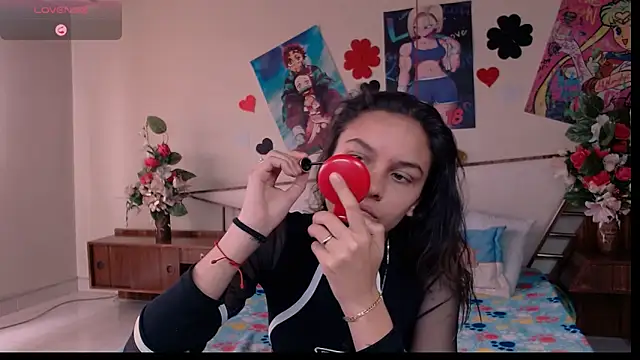 Skylovershot online show from October 2025 04:04:02 PM
