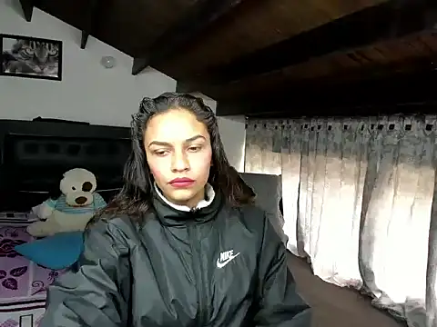 Snapshot of Skylovershot chatting on November 2025 01:26:02 PM Skylovershot online show from November 2025 01:26:02 PM