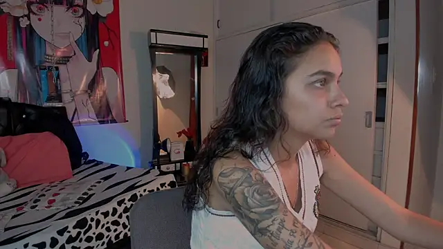 Skylovershot online show from October 2025 01:33:02 PM
