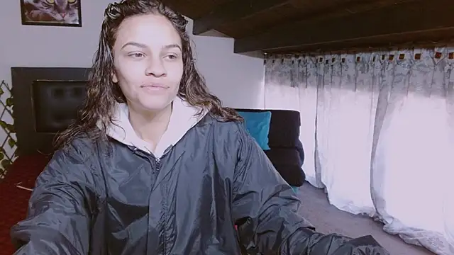 Snapshot of Skylovershot chatting on November 2025 01:15:02 PM Skylovershot online show from November 2025 01:15:02 PM