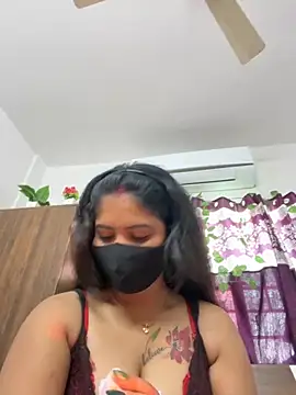 Snapshot of V-Hot-Sweti chatting on October 2025 06:23:01 AM V-Hot-Sweti online show from October 2025 06:23:01 AM