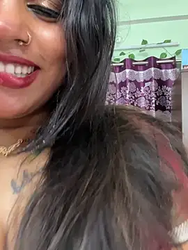 Snapshot of V-Hot-Sweti chatting on September 2025 07:14:02 PM V-Hot-Sweti online show from September 2025 07:14:02 PM
