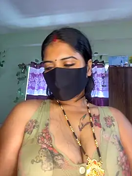 Snapshot of V-Hot-Sweti chatting on September 2025 06:19:01 AM V-Hot-Sweti online show from September 2025 06:19:01 AM
