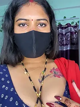 Snapshot of V-Hot-Sweti chatting on September 2025 03:43:02 PM V-Hot-Sweti online show from September 2025 03:43:02 PM