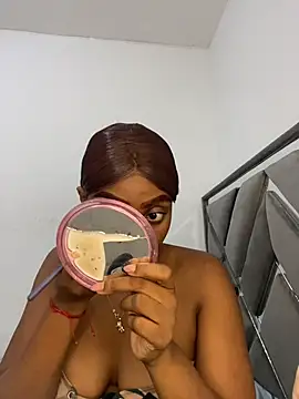 zaracollins01 online show from April 2026 01:19:01 AM