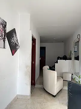 zaracollins01 online show from October 2025 12:08:01 PM