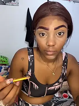 zaracollins01 online show from March 2026 01:15:01 PM