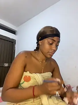 zaracollins01 online show from July 2026 11:33:01 PM