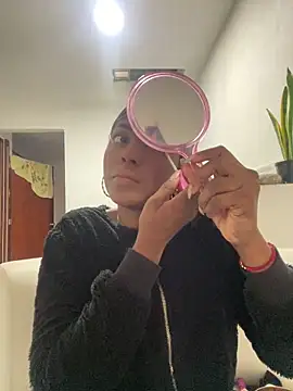 zaracollins01 online show from September 2025 03:17:01 PM