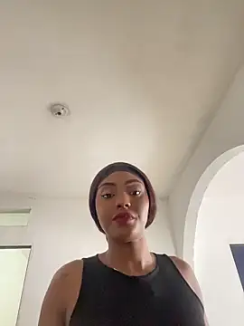 zaracollins01 online show from April 2026 06:04:02 PM