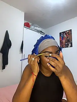 zaracollins01 online show from February 2026 05:47:02 PM