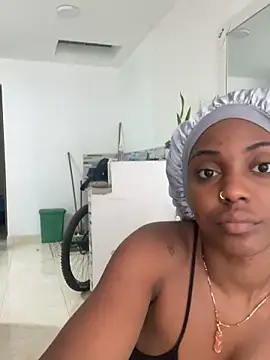 zaracollins01 online show from November 2025 01:26:02 PM