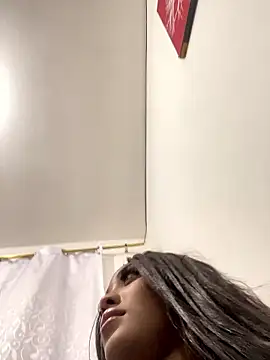 zaracollins01 online show from January 2026 03:35:02 AM