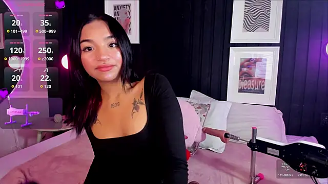 Snapshot of Manelyk_evanss_ chatting on June 2026 11:21:02 AM Manelyk evanss online show from June 2026 11:21:02 AM