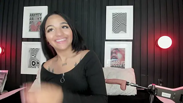 Manelyk evanss  online show from March 2026 06:08:02 PM