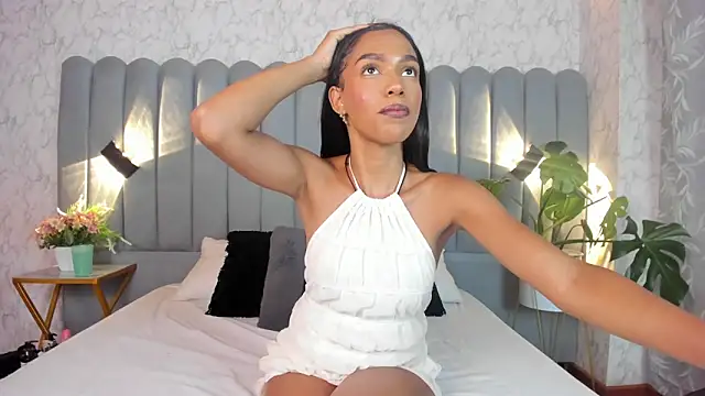 Snapshot of aylacallowey chatting on February 2026 07:36:02 PM aylacallowey online show from February 2026 07:36:02 PM