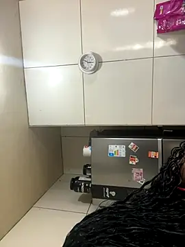 LunaSthena online show from October 2025 06:19:01 PM