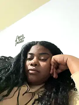 LunaSthena online show from November 2025 04:06:01 AM