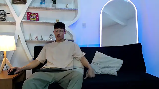 GRETTY BOYS online show from September 2025 01:20:01 AM