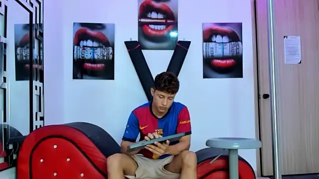 Snapshot of GRETTY_BOYS chatting on November 2025 07:23:02 AM GRETTY BOYS online show from November 2025 07:23:02 AM