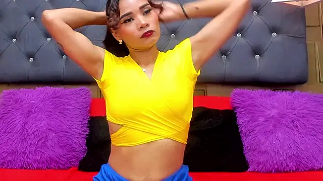 AtheneaBrownn online show from December 2025 07:19:01 PM