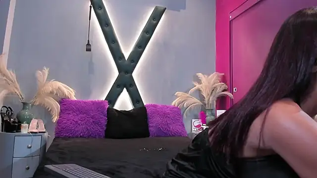 AtheneaBrownn online show from March 2026 07:15:01 PM