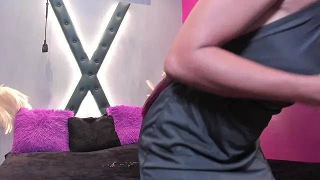 AtheneaBrownn online show from April 2026 07:20:02 PM