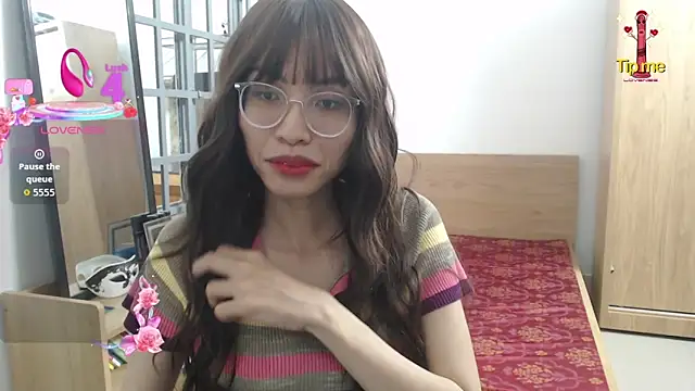  Rin hot online show from November 2025 02:00:02 PM