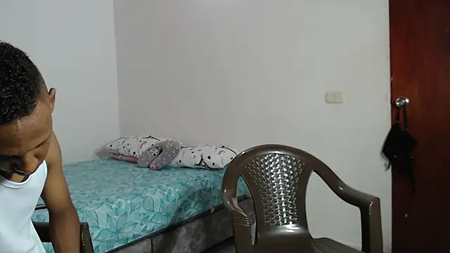 Snapshot of MichellSexxx chatting on November 2025 09:18:01 PM MichellSexxx online show from November 2025 09:18:01 PM