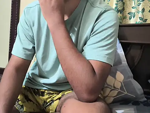 Snapshot of hunk7714 chatting on November 2025 05:45:02 PM hunk7714 online show from November 2025 05:45:02 PM