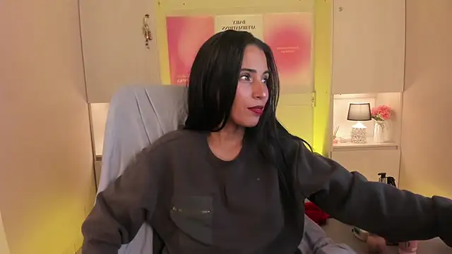 LexxaQueen online show from February 2026 04:12:02 AM