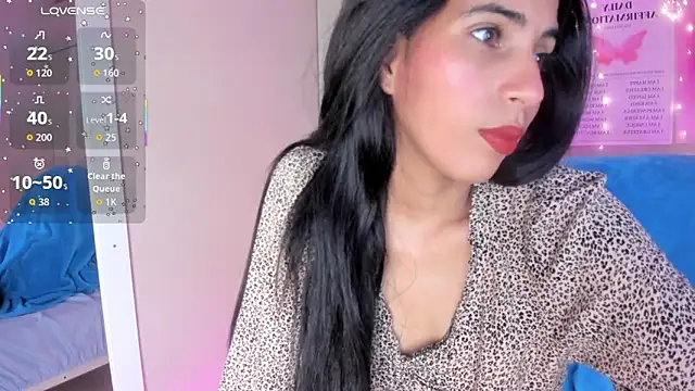 LexxaQueen online show from November 2025 09:30:01 PM