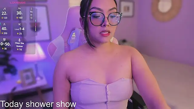 Ema wett online show from October 2025 08:43:01 PM