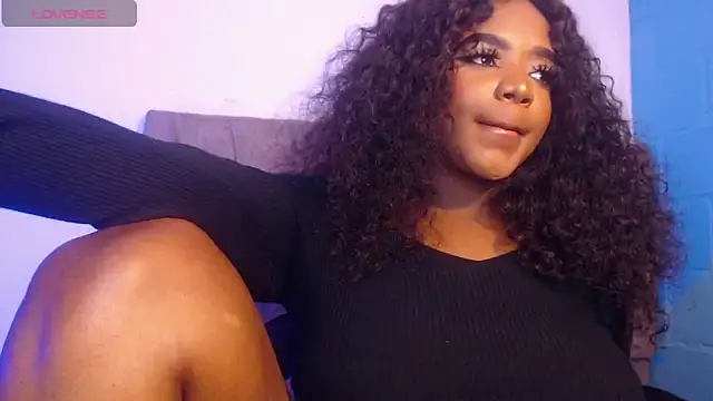 Snapshot of Mimi_Gil chatting on November 2025 01:17:01 AM Mimi Gil online show from November 2025 01:17:01 AM