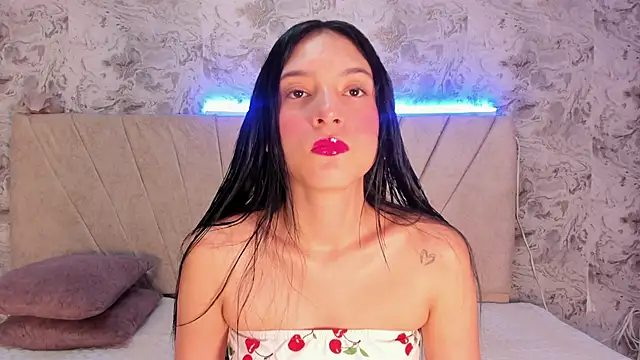 Snapshot of violet_77711 chatting on October 2025 10:07:01 AM violet 77711 online show from October 2025 10:07:01 AM