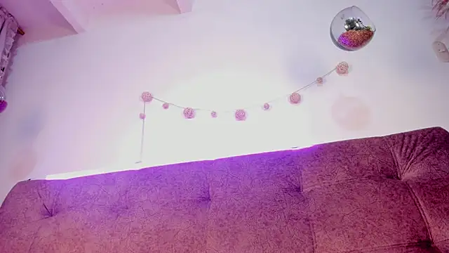 violet 77711 online show from November 2025 03:34:02 PM