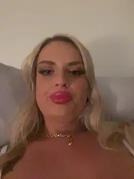 Seductive-SkyeXXX online show from October 2025 05:31:02 AM