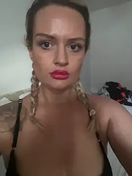 Seductive-SkyeXXX online show from September 2025 05:23:01 PM