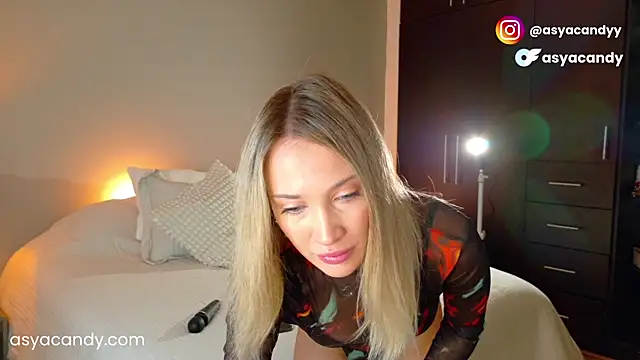 Snapshot of jessikablond007 chatting on October 2025 01:29:02 AM jessikablond007 online show from October 2025 01:29:02 AM