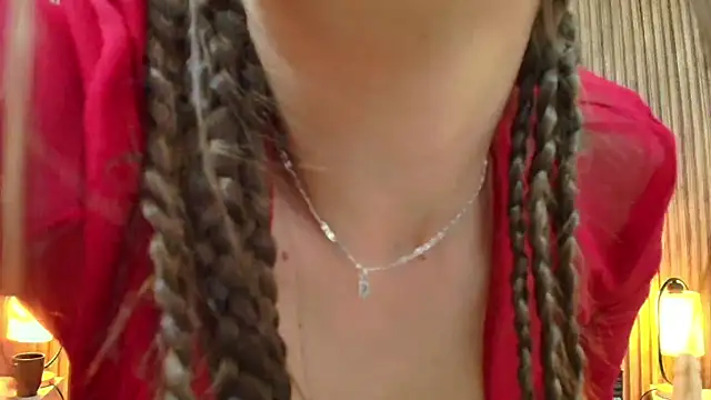 Dafne castro  online show from May 2026 07:30:01 PM