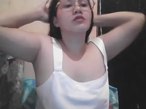 Snapshot of alexamama chatting on September 2025 05:45:01 PM alexamama online show from September 2025 05:45:01 PM