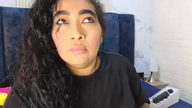 yunkeyc online show from November 2025 02:37:01 AM