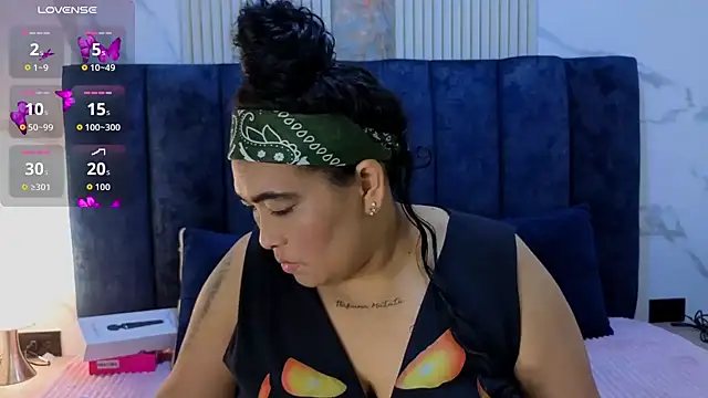 yunkeyc online show from November 2025 02:38:02 AM