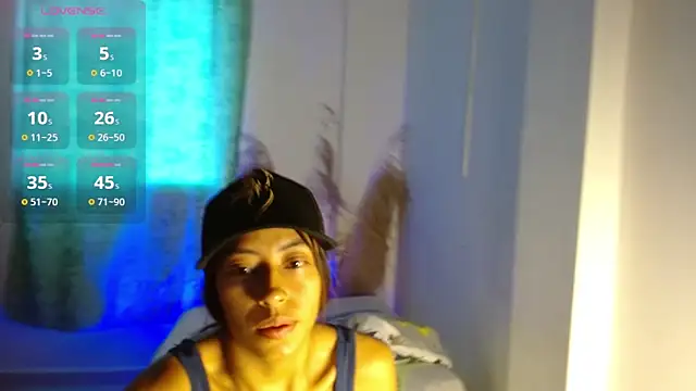 Snapshot of Aprill18_ chatting on November 2025 12:42:02 PM Aprill18 online show from November 2025 12:42:02 PM