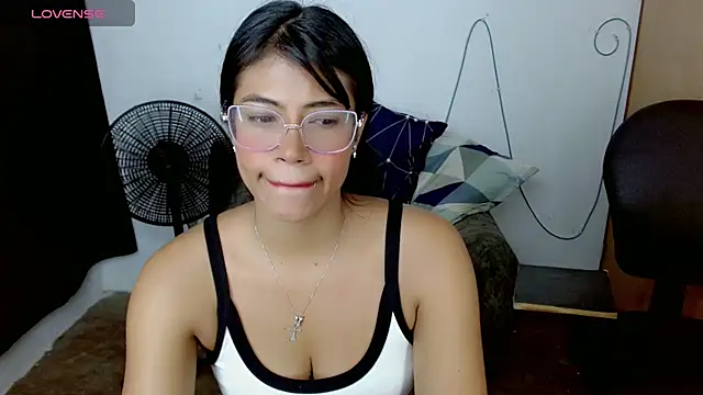 Dulce2415 online show from March 2026 02:05:02 AM