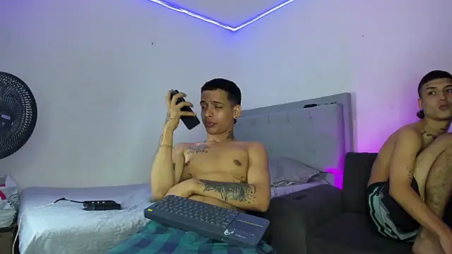 twinkDuohot online show from May 2026 10:52:03 PM